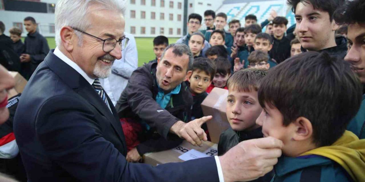 Nilüfer Belediyesi’nden Amatörlere Güç Katacak Destek