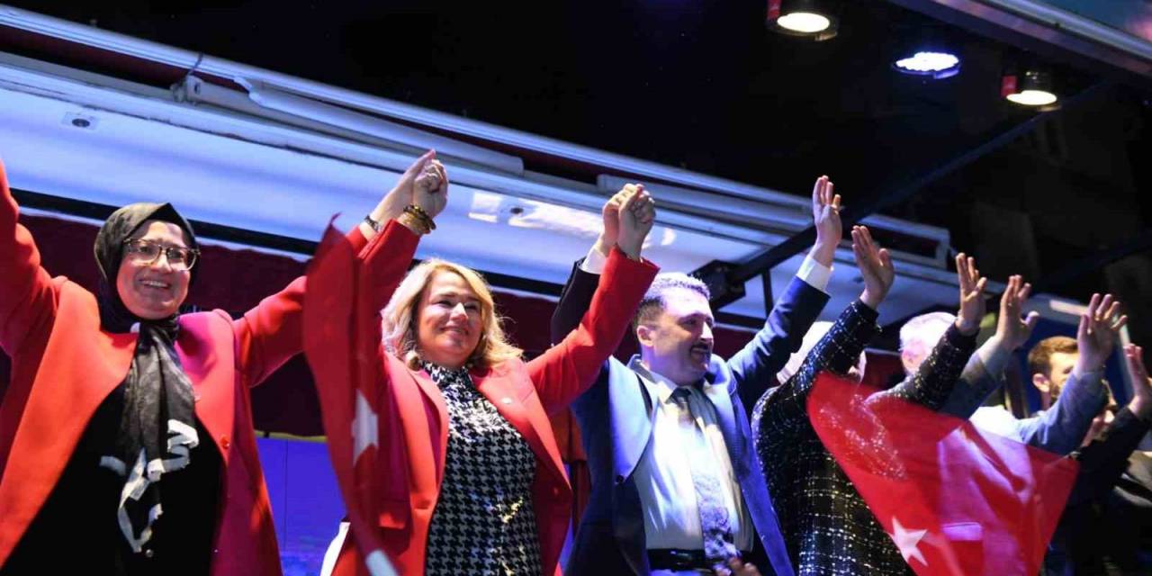 Gündoğan’da Ak Parti Coşkusu