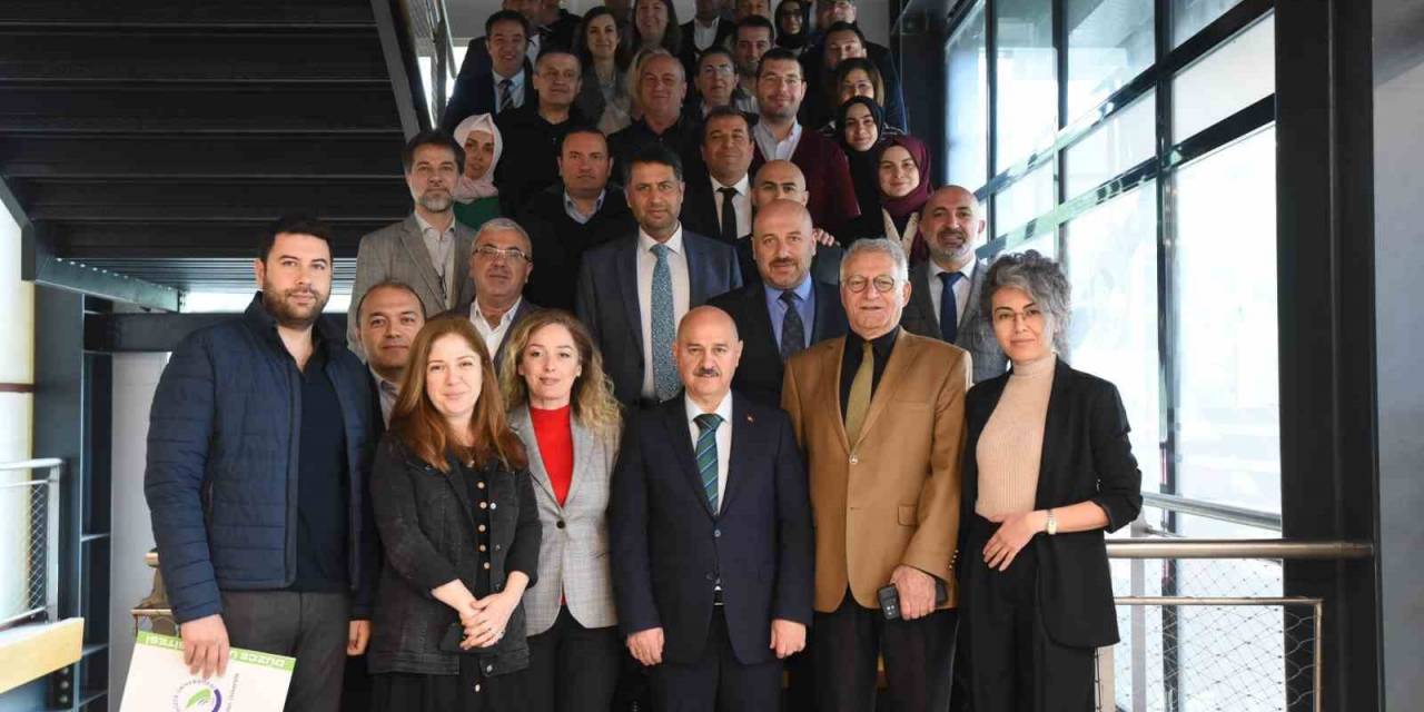 Rektör Sözbir İç Değerlendirme Ekibiyle Bir Araya Geldi