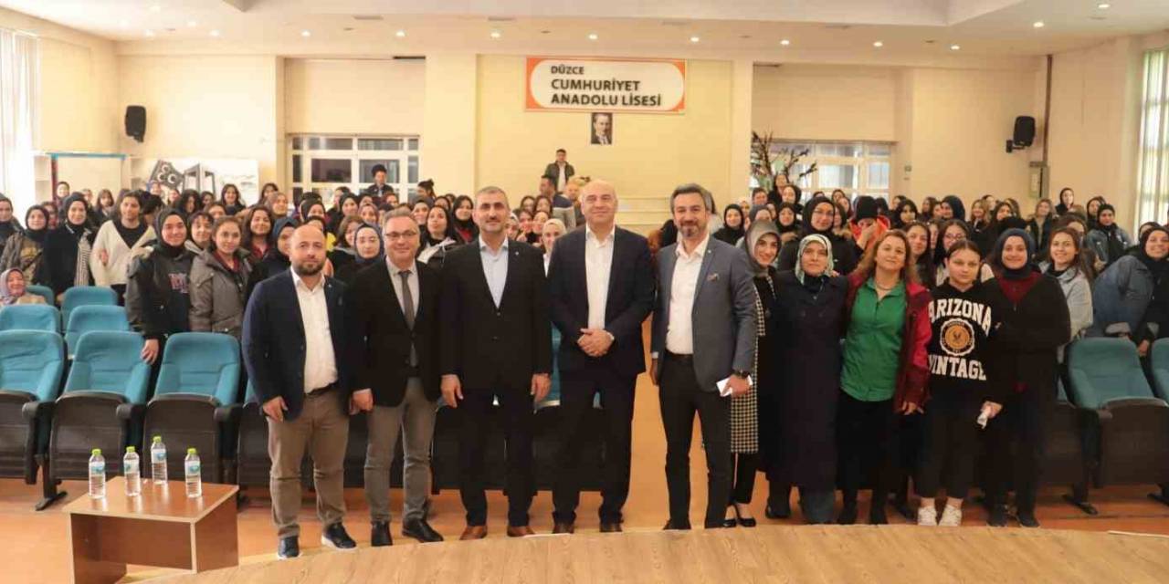 Lise Son Sınıf Öğrencilerine Girişimci Destekleri Anlatıldı