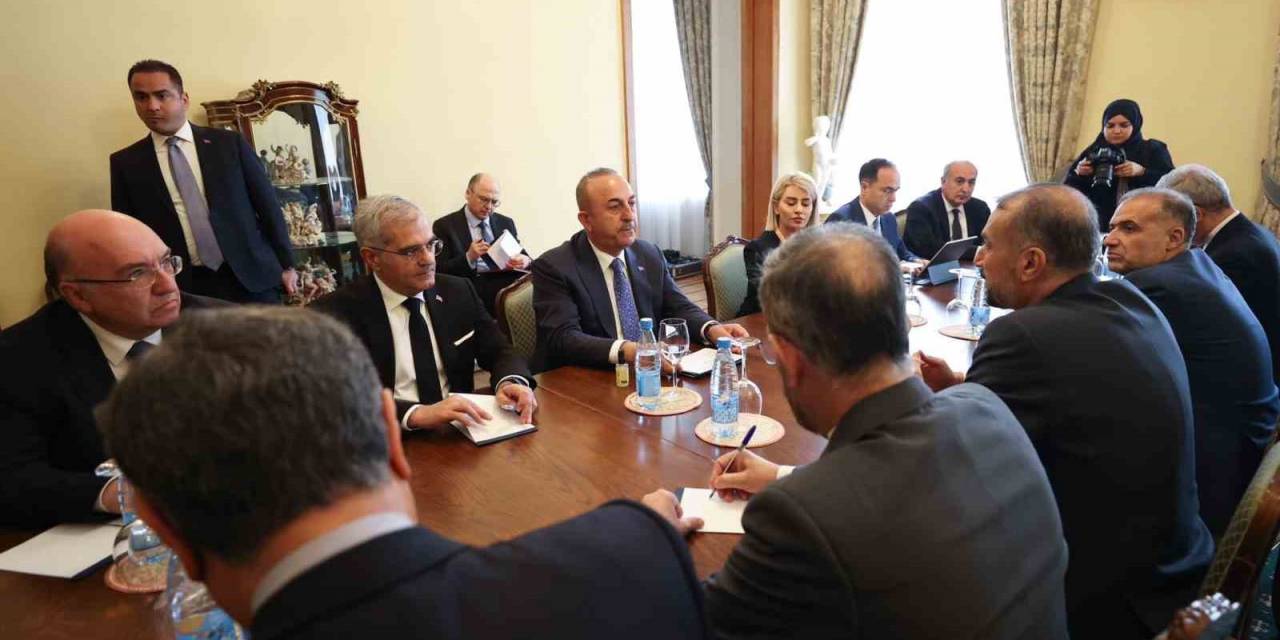 Bakan Çavuşoğlu, İranlı Mevkidaşı Abdullahiyan İle Görüştü