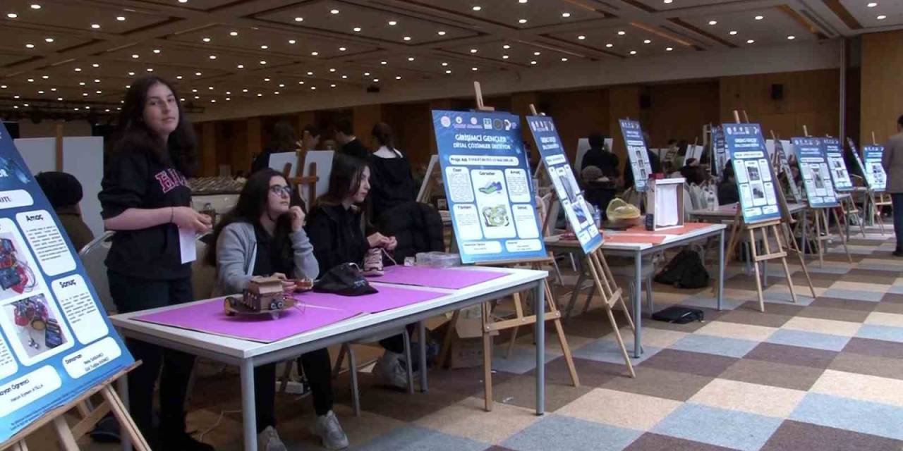Bahçelievler’de Lise Öğrencilerinin Ürettiği Ürünler Dijital Proje Festivali’nde Sergilendi