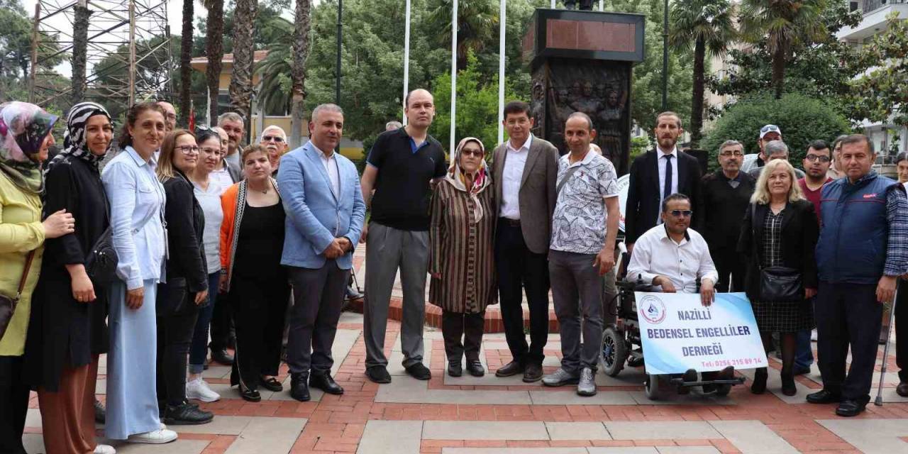 Başkan Özcan Engellileri Yalnız Bırakmadı