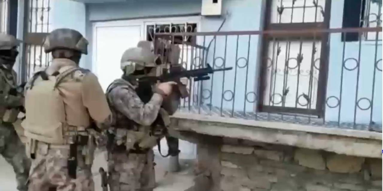 Van’da 14 Organizatör Tutuklandı