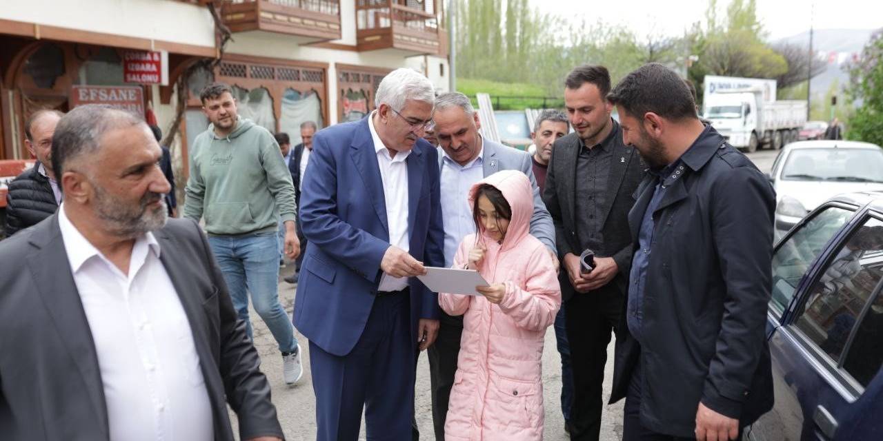 Öz’den Ak Parti Teşkilat Mensuplarına Teşekkür