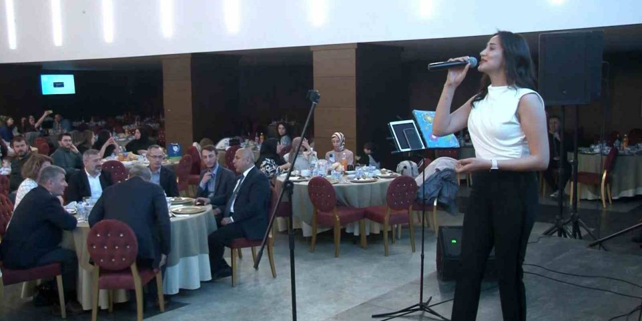 Arnavutköy’de Hemşireler Günü Dolayısıyla Program Düzenlendi