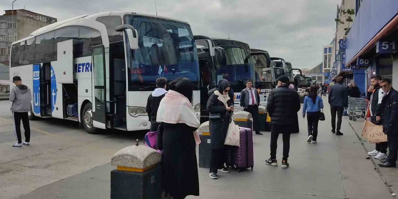 15 Temmuz Demokrasi Otogarı’nda Seçim Hareketliliği