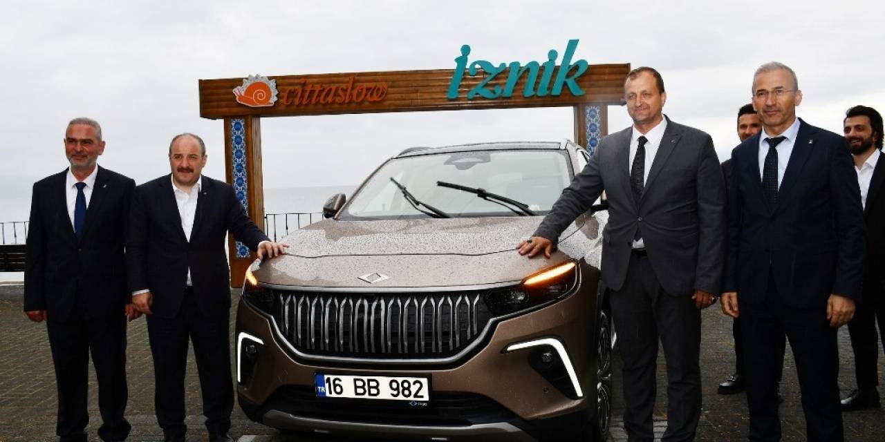 İznik, Bakan Varank’ı Ve Togg’u Bağrına Bastı