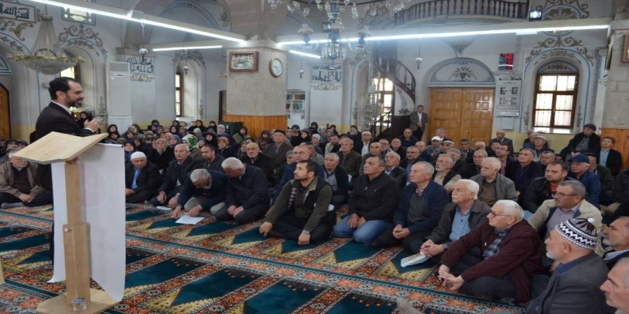 Tavşanlı’da Hacı Adayları Bilgilendirildi