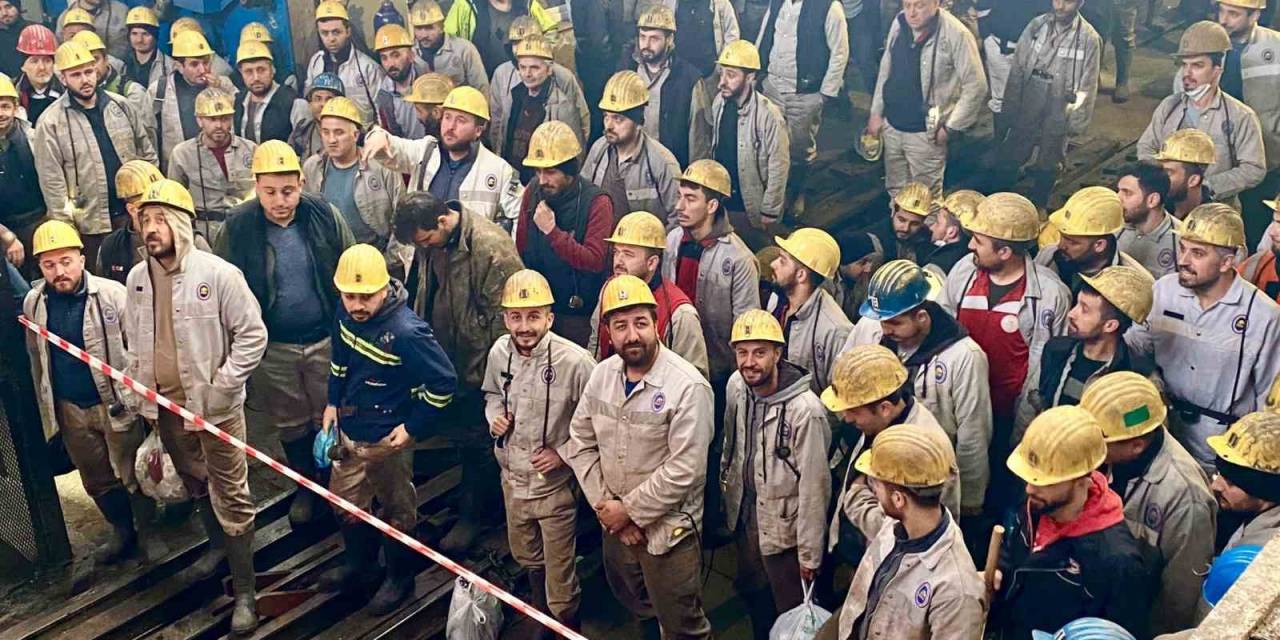 Madenciler 30. Dönem Toplu İş Sözleşmesi Sevincini Yaşadı