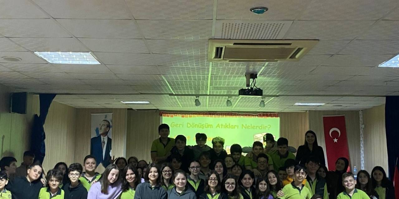 Öğrencilere Geri Dönüşüm Eğitimi