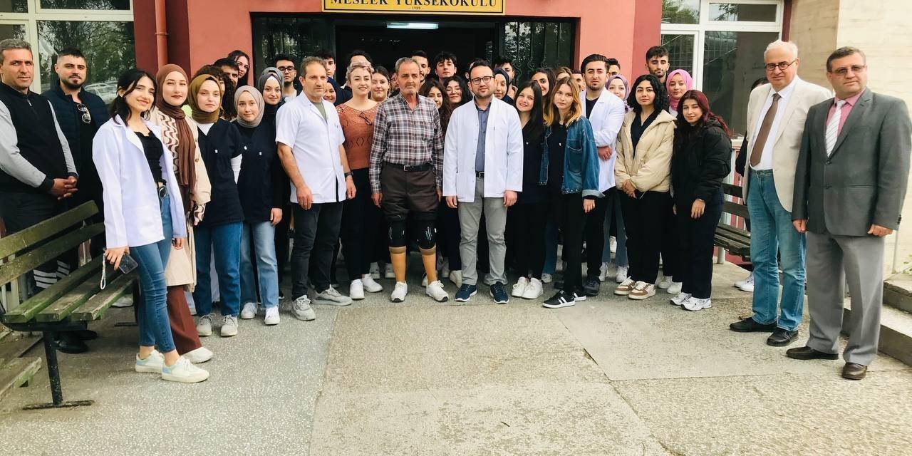 Edirne’de Misafir Edilen Ampute Depremzedeye Protez Bacak