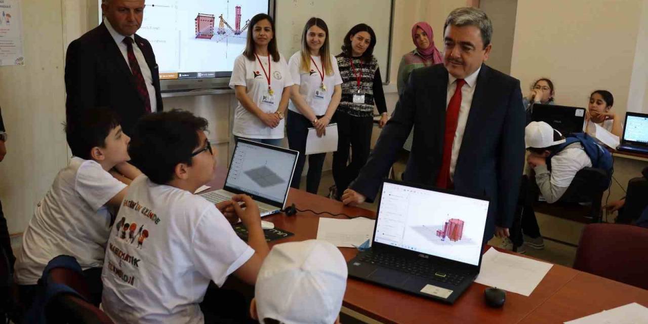 Amasya’da Çocuklara ‘fatih’in İzinde Matematik Ve Teknoloji’ Eğitimi