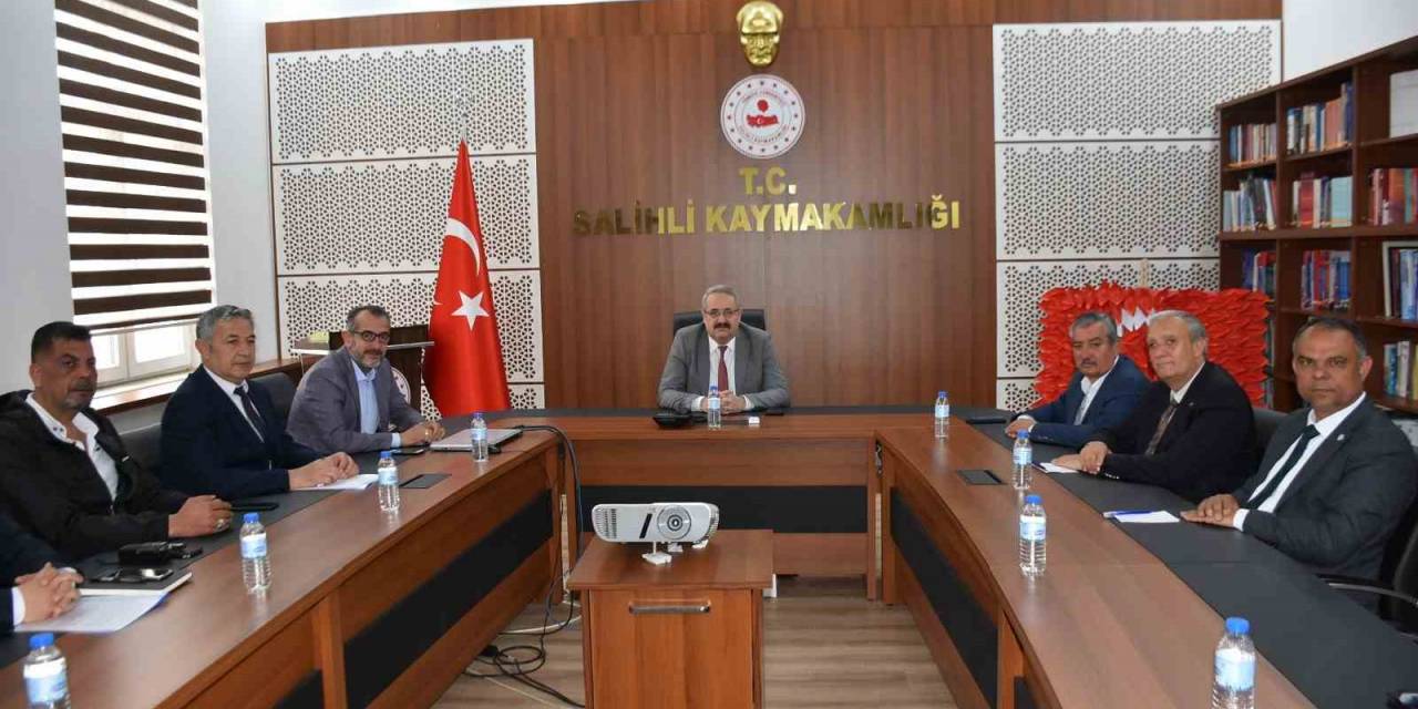 Salihli’de 4 Partiden Ortak Karar: Konvoy Yapmayacaklar