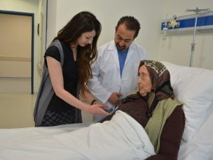 82 Yaşındaki Hasta, Ağrı Piliyle Ağrılarından Kurtuldu