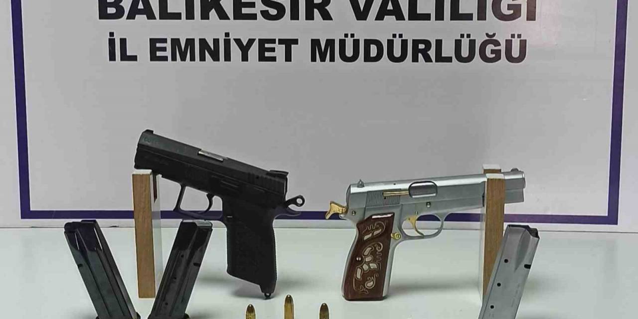 Balıkesir’de Polis 40 Aranan Şahsı Yakaladı