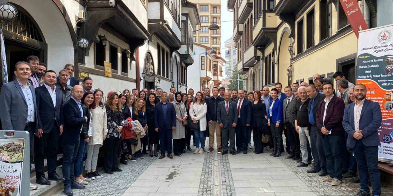 Kütahya’da Okul-sanayi İşbirliği Çerçevesinde Tanışma Ve İstişare Toplantısı