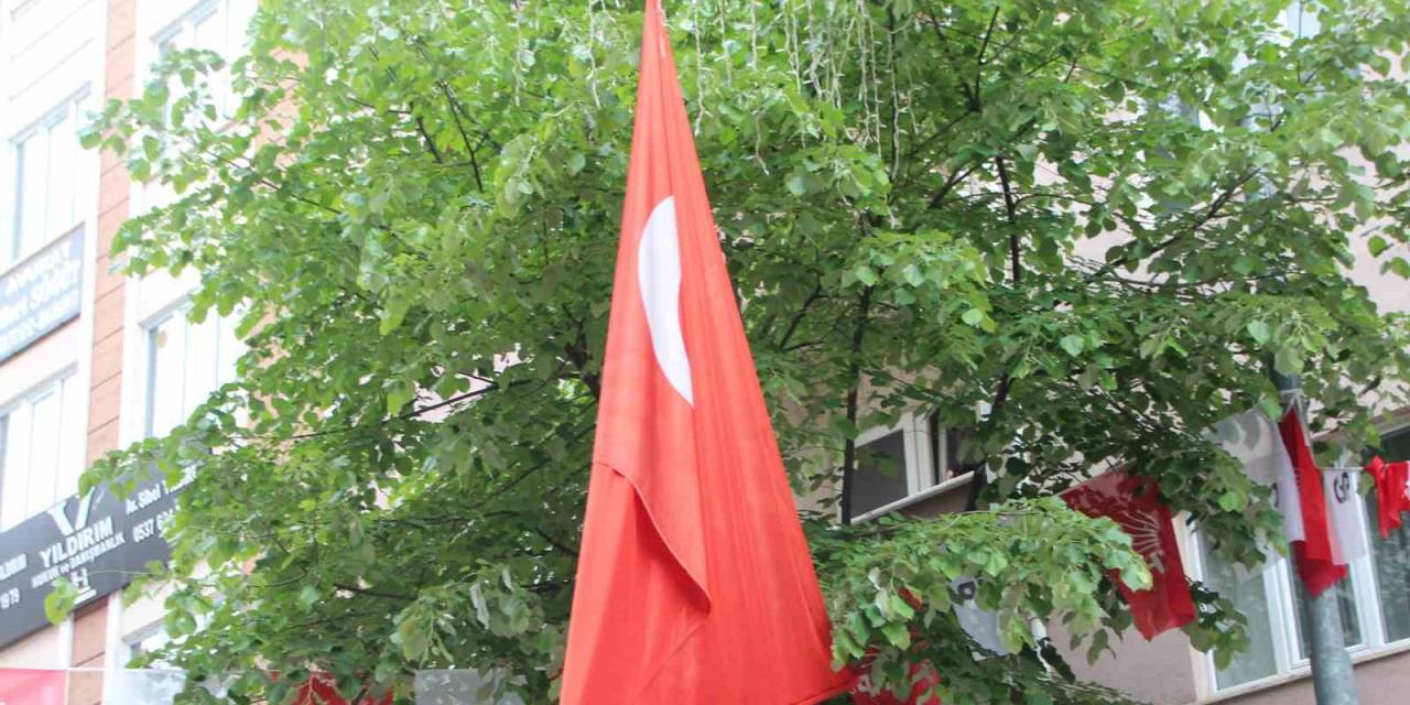 Kopan Türk Bayrağı İçin Seferber Oldular