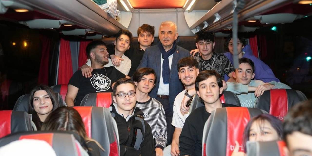 Ümraniyeli 5 Bin Genç Çanakkale’de Tarihi Bir Yolculuğa Çıktı