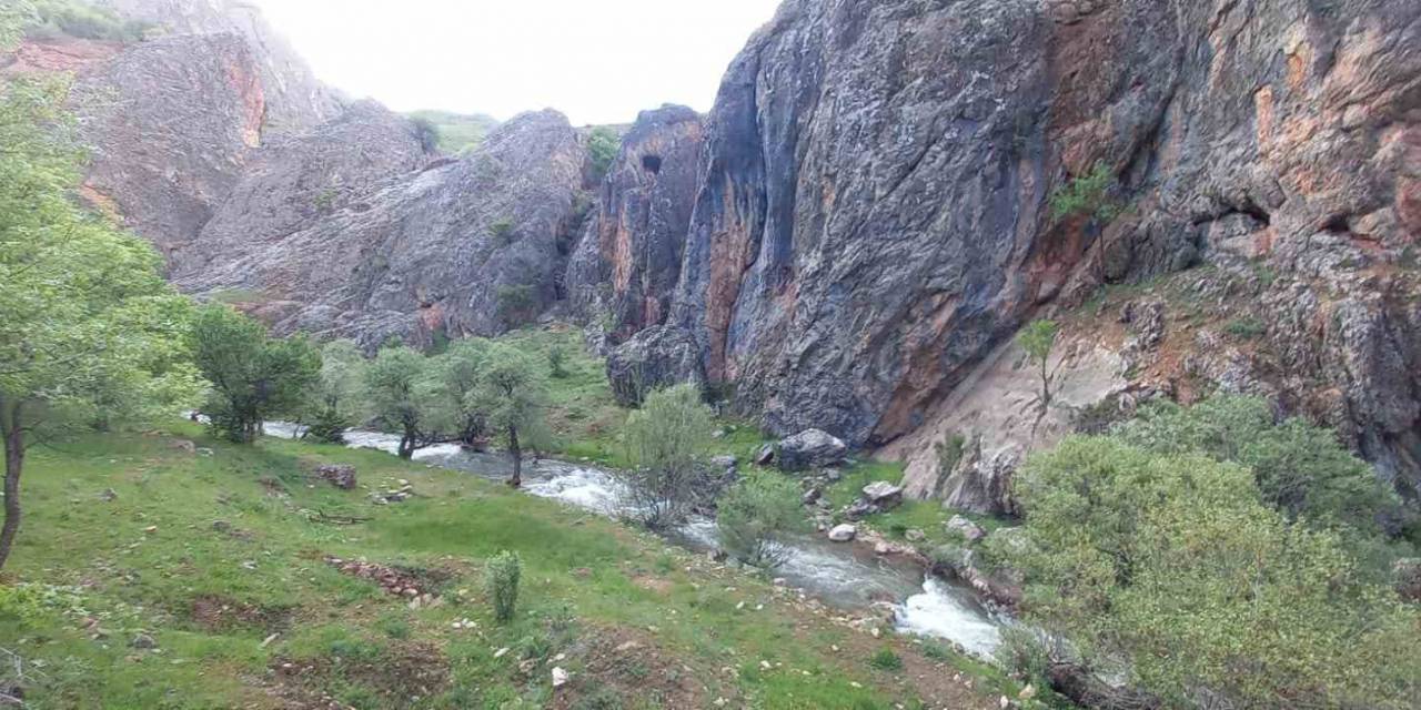 Rabat Vadisi Tarihi Dokusu Ve Doğal Güzellikleriyle Öne Çıkıyor