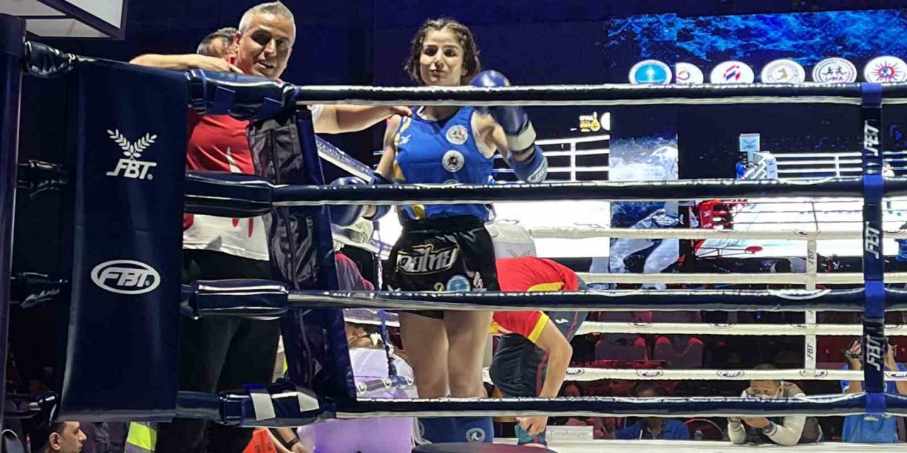 Dünya Muaythai Şampiyonası’nda Gülistan Turan’dan Altın Madalya
