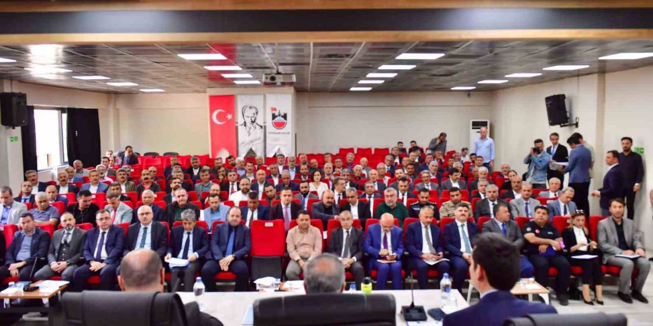 Vali Su, Kulp Ve Kocaköy’de Muhtarları Dinledi