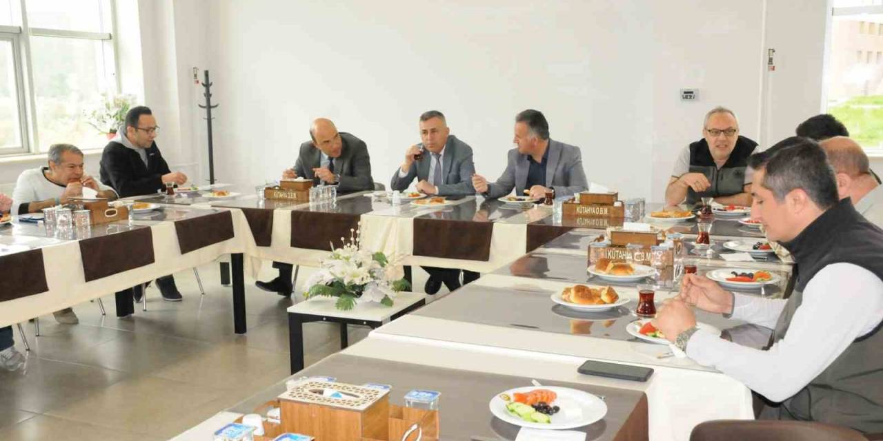Orman Bölge Müdürü Dingil, Engelli Personelle Kahvaltıda Bir Araya Geldi