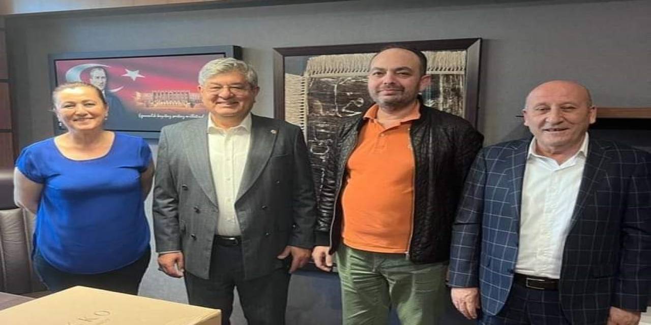 Milletvekili Posacı Meclisteki Ekibiyle Vedalaştı