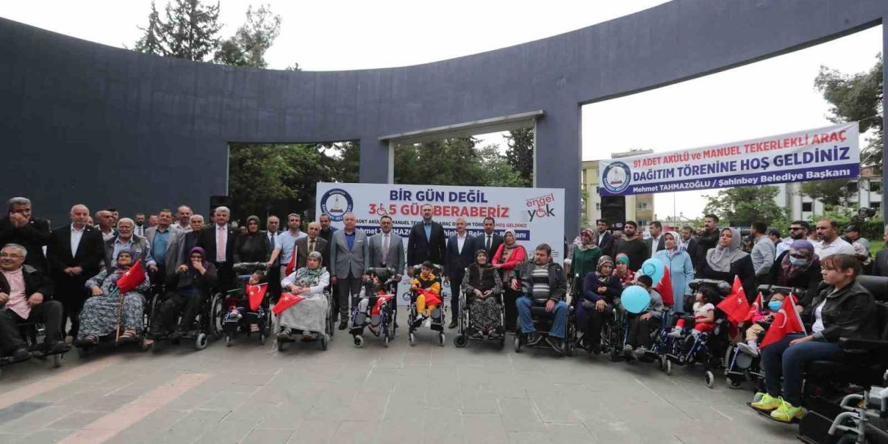 Şahinbey’de 91 Engelliye Tekerlekli Sandalye