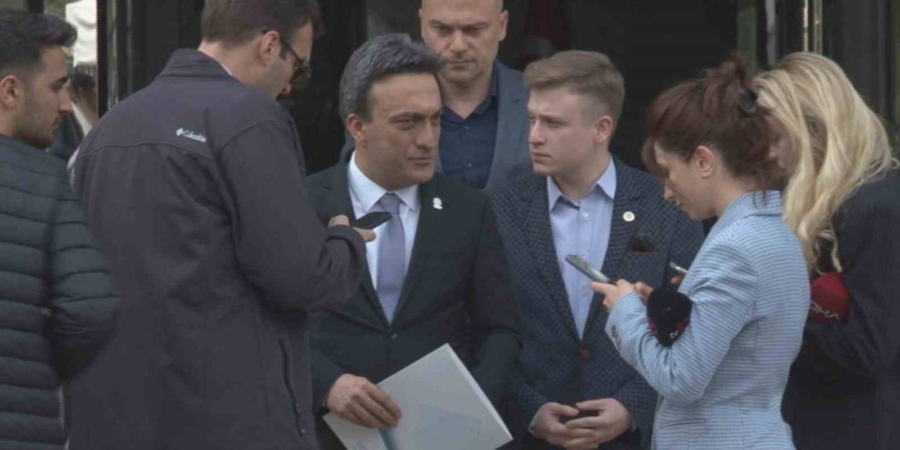 Muharrem İnce’nin Adaylıktan Çekilme Dilekçesi Ysk’ya Teslim Edildi