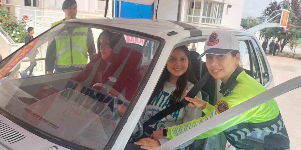 Jandarma 11 Bin 775 Öğrenciye Trafik Eğitimi Verdi