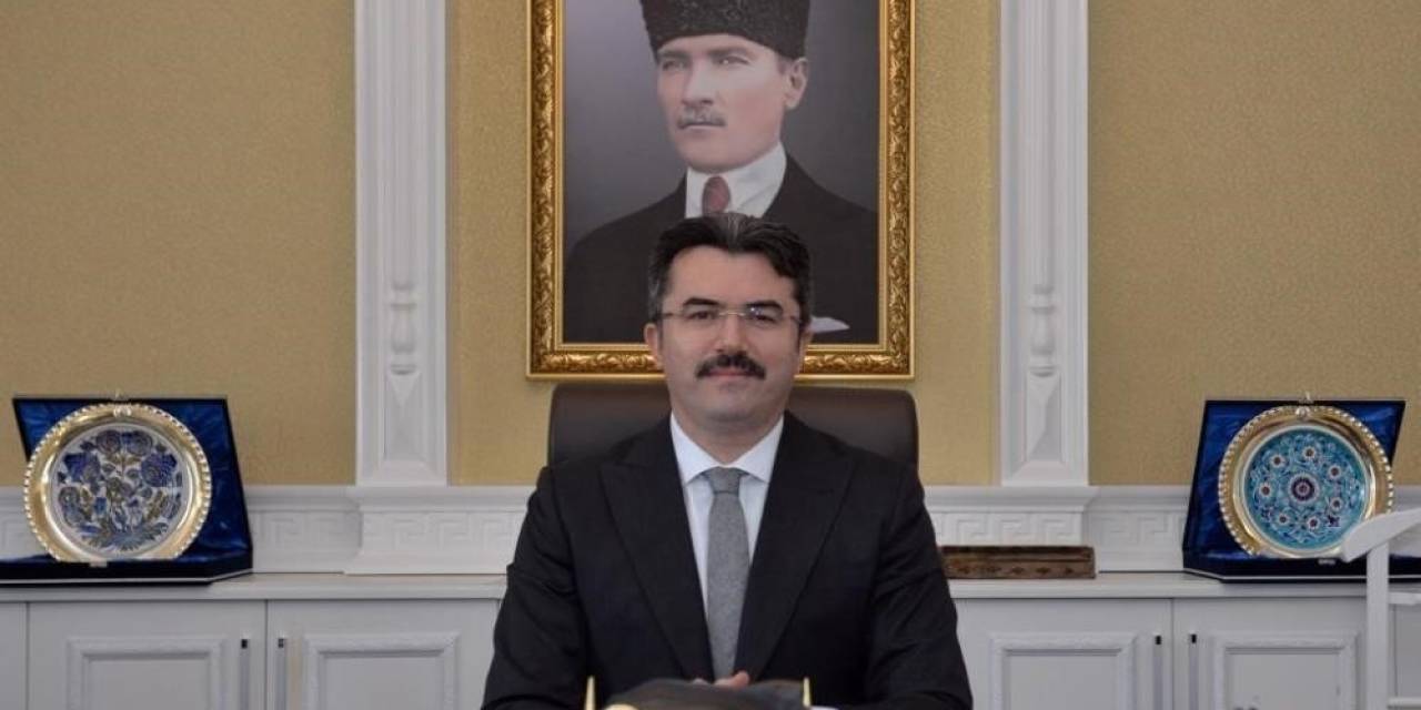 Erzurum Valisi Okay Memiş: Annenin Değeri Ölçülemez