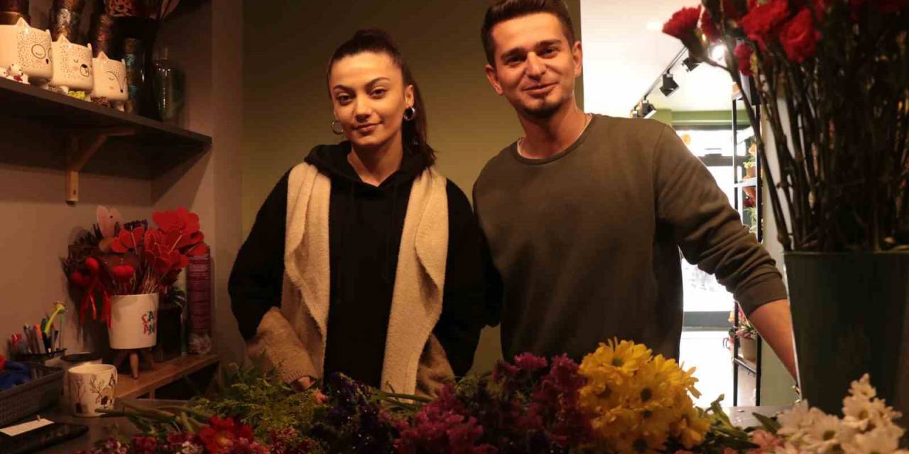 Çiçekçilerde ‘anneler Günü’ Telaşı