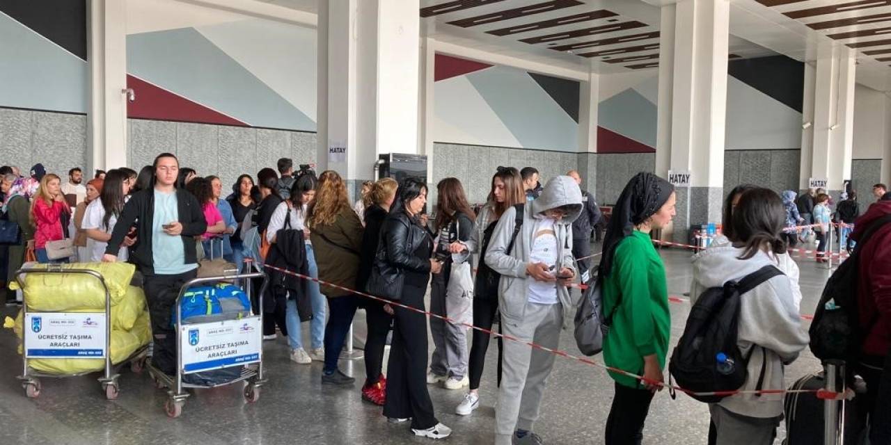 Depremzedeler Oy Kullanmak İçin Ücretsiz Olarak Deprem Bölgesine Taşınıyor