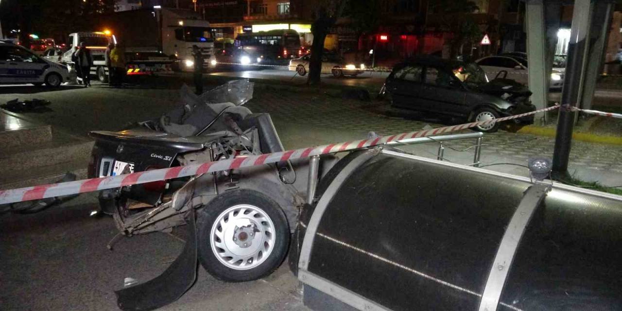 Makas Atarken Kontrolden Çıktı, Ağaca Çarpıp İkiye Bölündü: 1 Ağır Yaralı