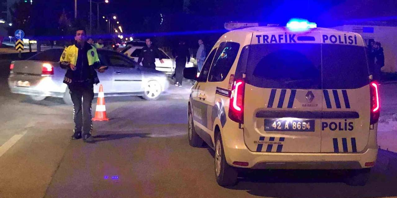Konya’da Otomobil İle Motosiklet Çarpıştı: 1 Ölü, 3 Yaralı