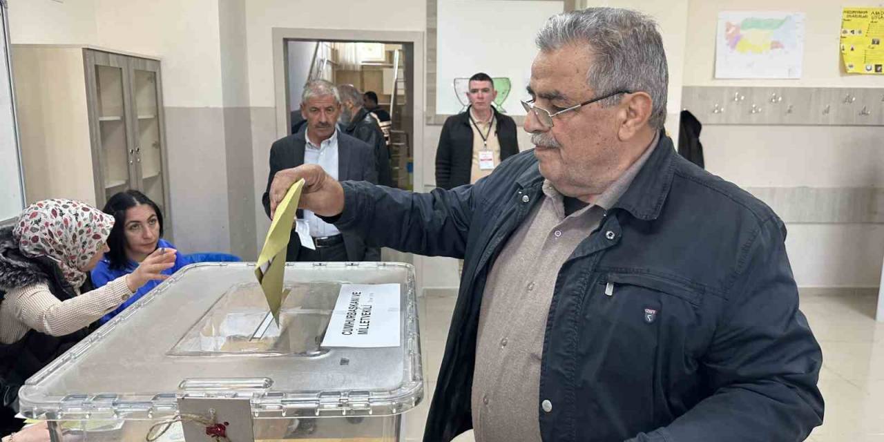 Elazığ’da Oy Kullanma İşlemleri Başladı