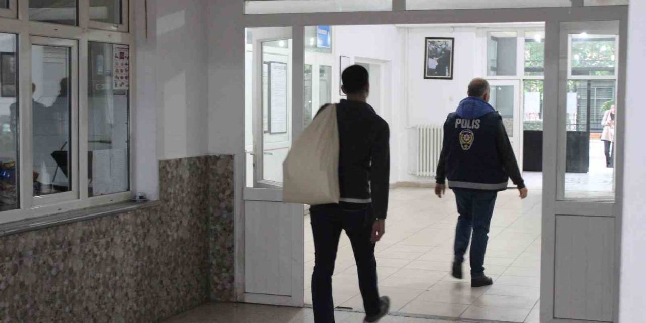 Kırklareli’nde Cumhurbaşkanı Ve 28. Dönem Milletvekili Seçimi İçin Oy Kullanma İşlemi Başladı