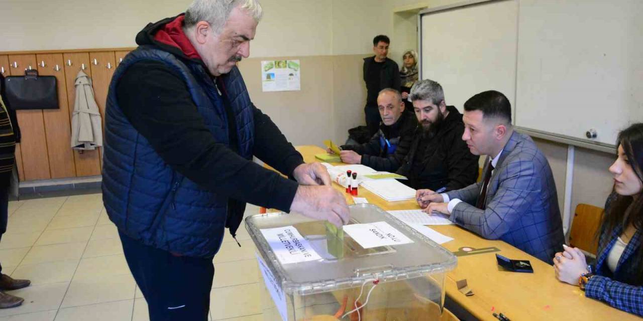 Kocaeli’de Oy Verme İşlemleri Başladı