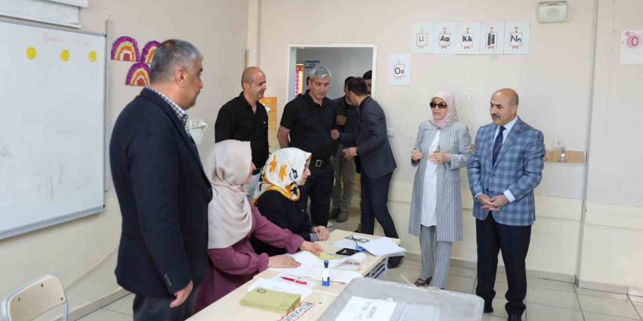 Vali Demirtaş, Oyunu Kullandı