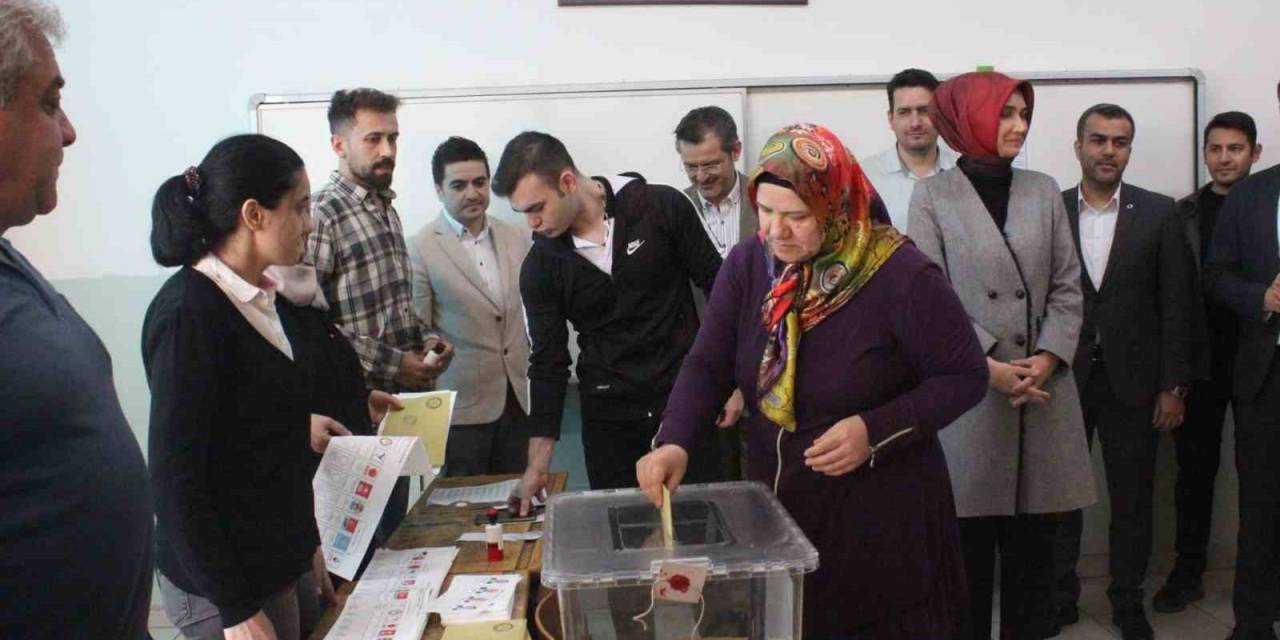 Afyonkarahisar’da 533 Bin 73 Seçmen Sandık Başına Gidecek