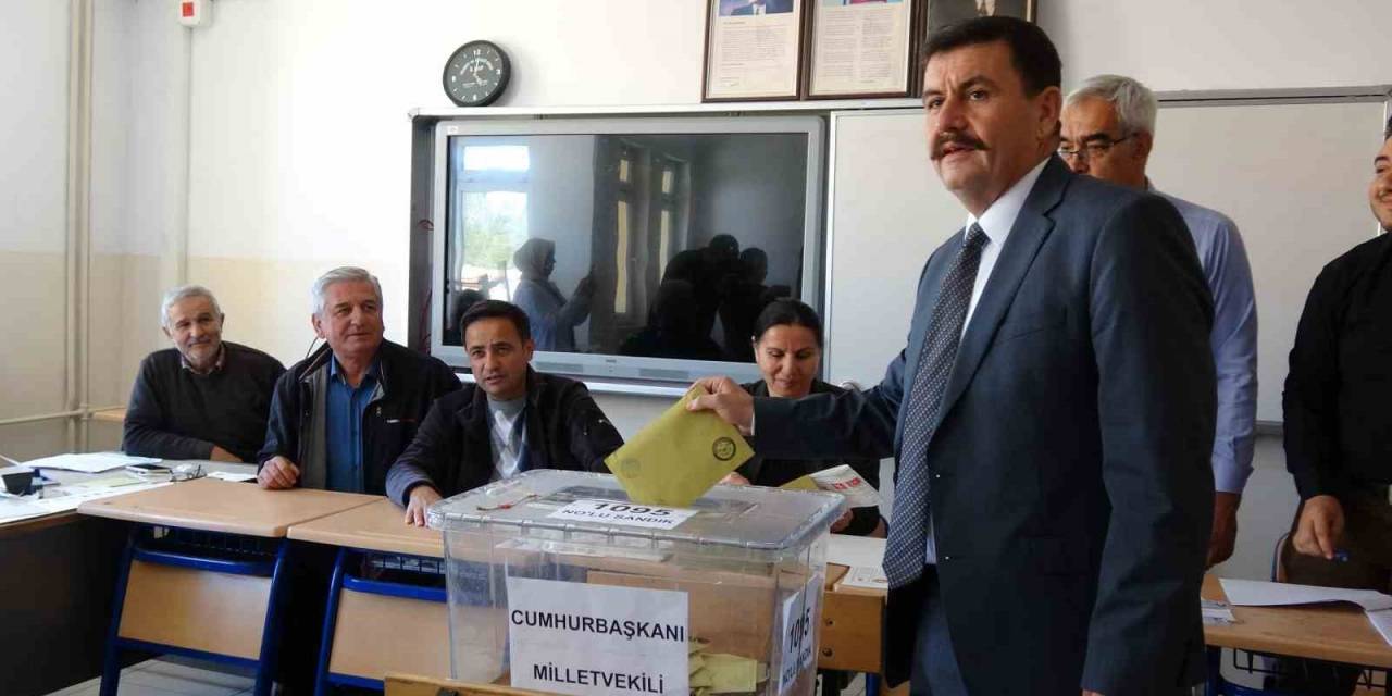 Burdur Valisi Arslantaş Oyunu Kullandı