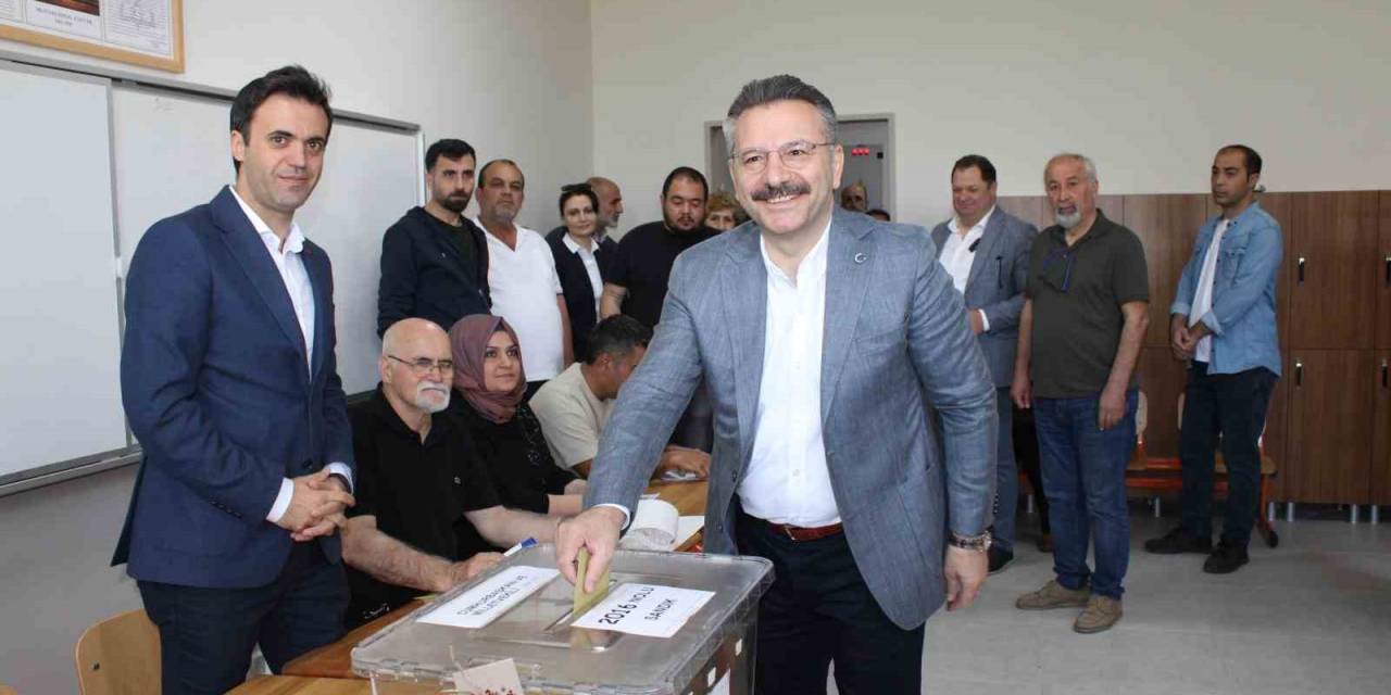 Vali Aksoy: “halkın Özgür İradesini Sandıklara Yansıtması Demokrasimiz Adına Önemli”