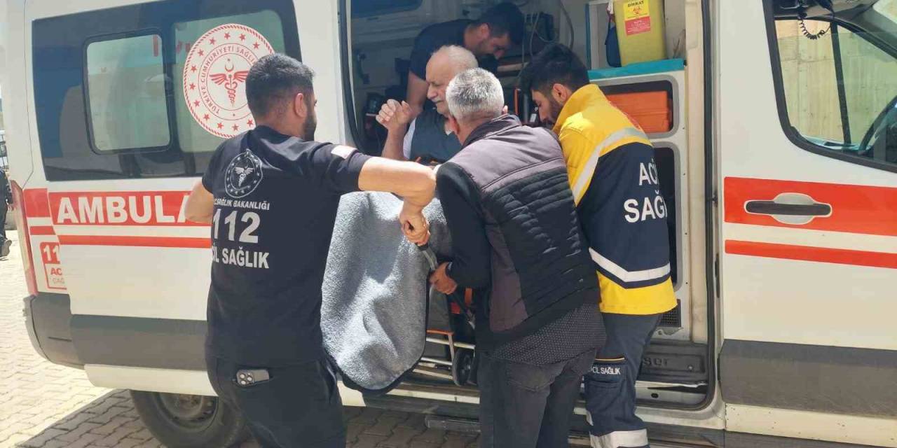 Oy Kullanmak İçin Ambulansla Sandık Başına Geldi