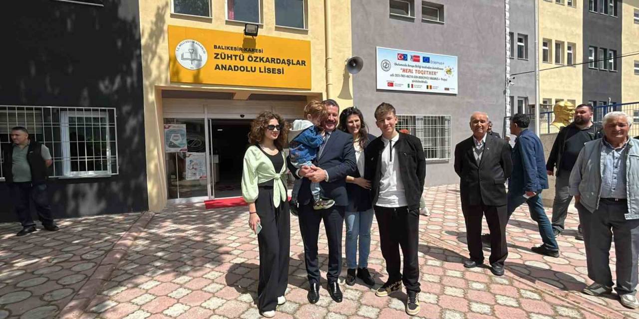 Balıkesir Büyükşehir Belediye Başkanı Yılmaz Oyunu Kullandı