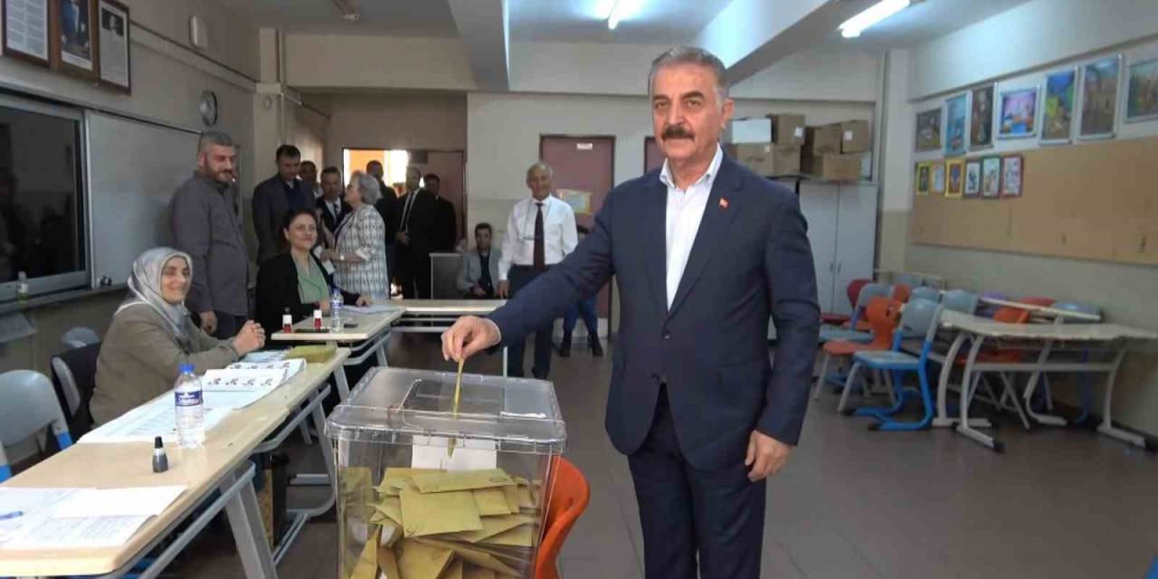 Mhp Genel Sekreteri Büyükataman Oyunu Bursa’da Kullandı