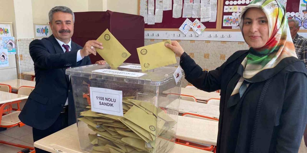 Adıyaman’ın Siyasetçileri Oy Kullandı