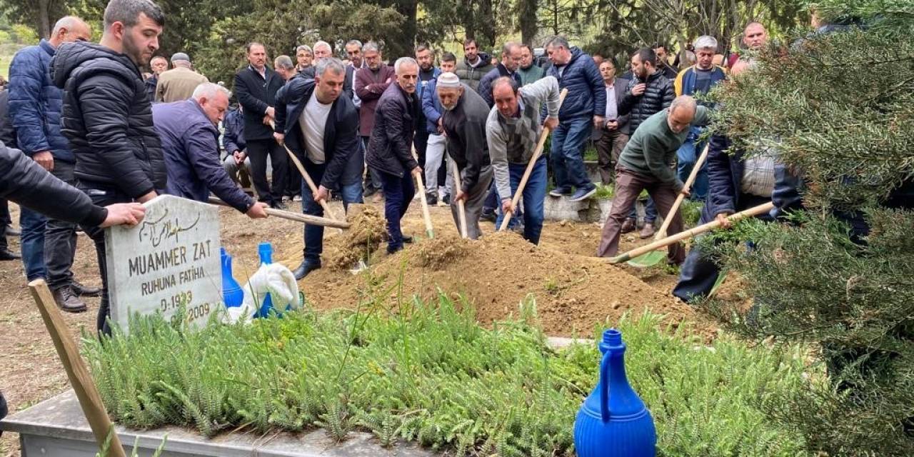 Ak Parti İl Seçim İşleri Başkanı Yavuz Son Yolculuğuna Uğurlandı