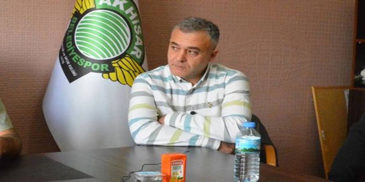 Oy Kullanan Anne Ve Babasını Beklerken Kalp Krizi Geçirip Hayatını Kaybetti