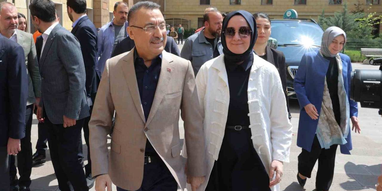 Cumhurbaşkanı Yardımcısı Oktay Oyunu Ankara’da Kullandı